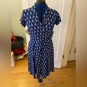 NWT Karina brand blue patterned dress - size small/medium .